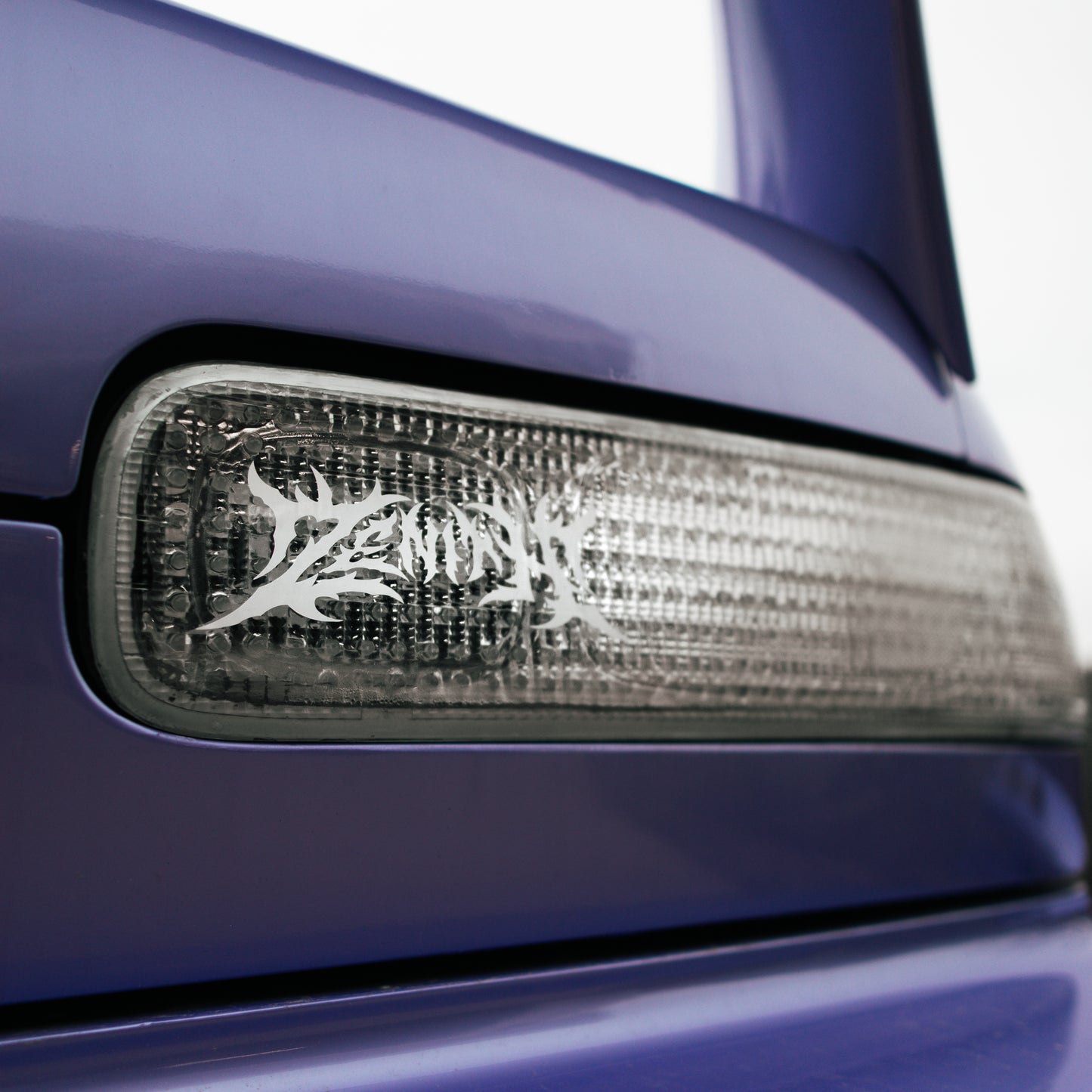 METAL LOGO DECAL